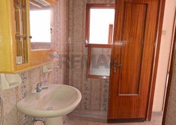 Bagno - Casa indipendente Via Caltanissetta
 
35, Paterno - foto 15