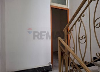 Scale - Casa indipendente Via Caltanissetta
 
35, Paterno - foto 28