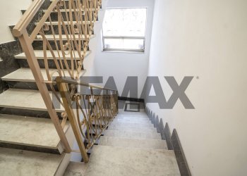 Scale - Casa indipendente Via Caltanissetta
 
35, Paterno - foto 17