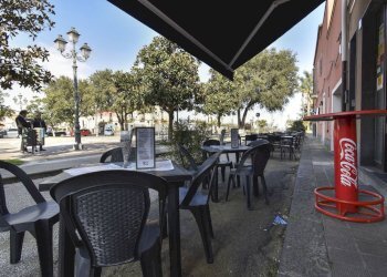 Balcone - Locale Commerciale Piazza della Regione
 
5/6, Aci Bonaccorsi - foto 2