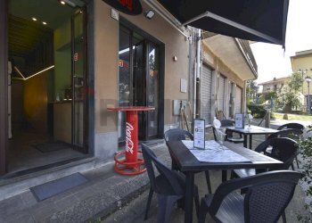 Terrazza - Locale Commerciale Piazza della Regione
 
5/6, Aci Bonaccorsi - foto 5