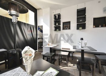 Ufficio - Locale Commerciale Piazza della Regione
 
5/6, Aci Bonaccorsi - foto 23