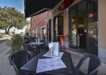 Terrazza - Locale Commerciale Piazza della Regione
 
5/6, Aci Bonaccorsi - foto 32