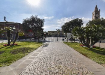 Edificio all\'aperto - Locale Commerciale Piazza della Regione
 
5/6, Aci Bonaccorsi - foto 35