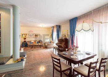 Sala da pranzo - Independent house VIA PRIVITERA
 
38, Biancavilla - photo 13