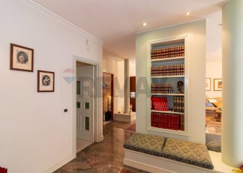 Hall / corridoio - Independent house VIA PRIVITERA
 
38, Biancavilla - photo 14