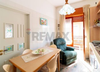 Sala da pranzo - Independent house VIA PRIVITERA
 
38, Biancavilla - photo 16