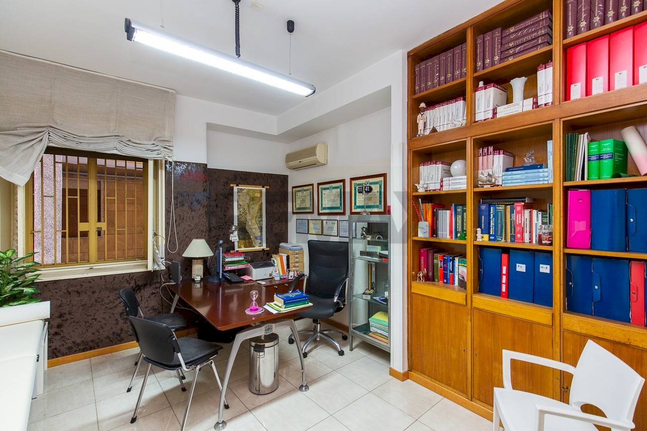 Ufficio - Trilocale via umberto
 
306, Catania - foto 2