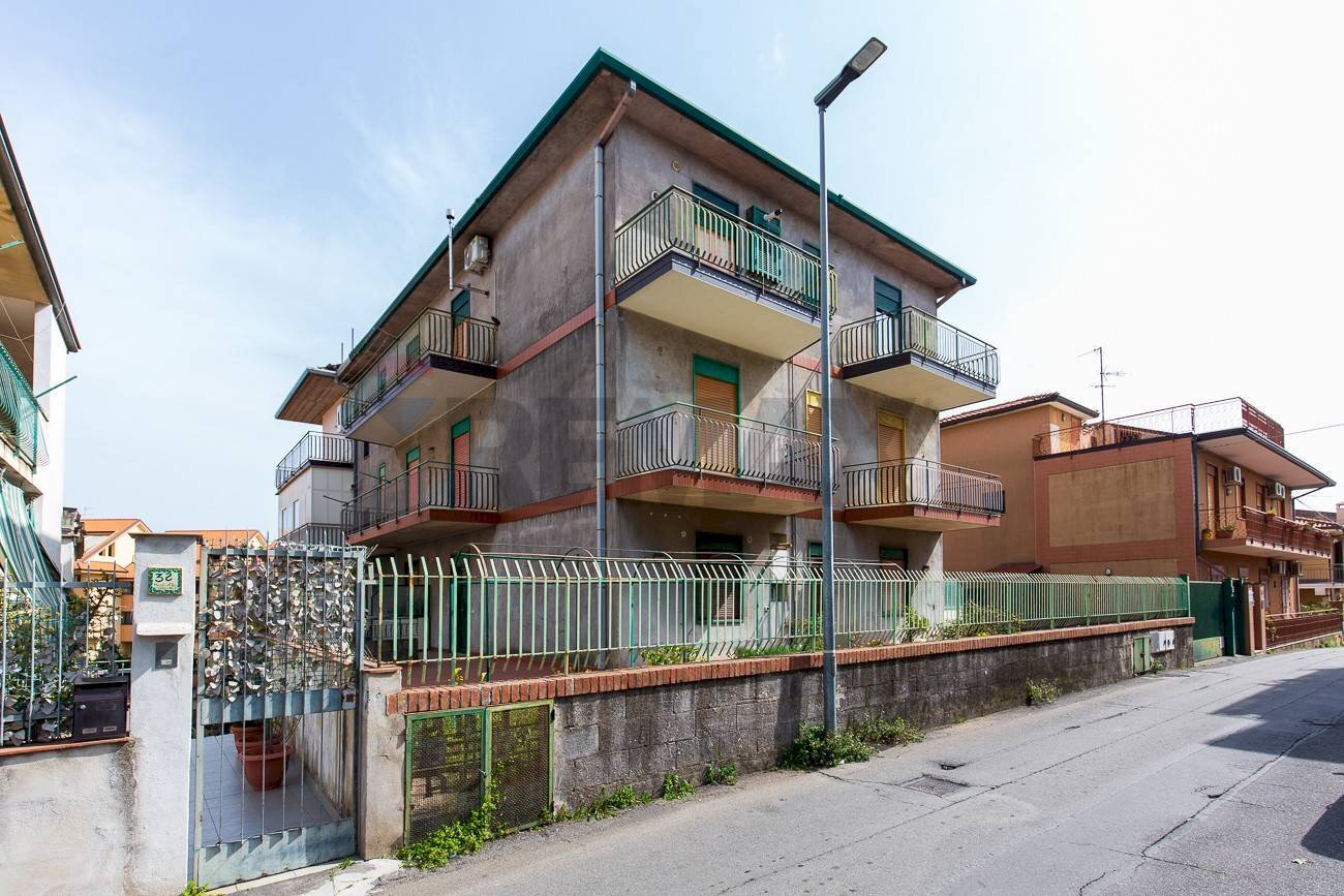 Edificio all\'aperto - Appartamento via papa giovanni XXIII
30, Mascalucia - foto 3