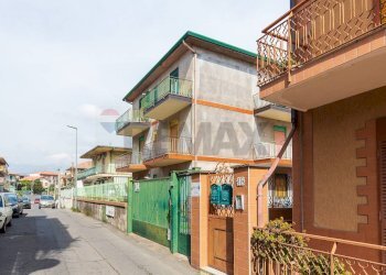 Edificio all\'aperto - Appartamento via papa giovanni XXIII
 
30, Mascalucia - foto 1