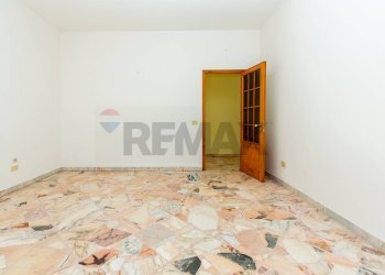 Stanza vuota - Appartamento via papa giovanni XXIII
 
30, Mascalucia - foto 23