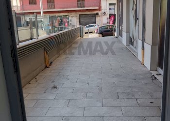 Balcone - Negozio via Salvatore Vigo
 
132, Acireale - foto 2