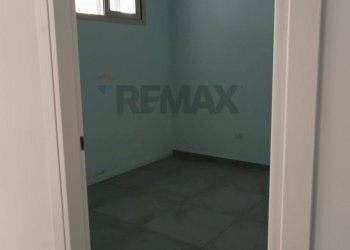 Stanza vuota - Negozio via Salvatore Vigo
 
132, Acireale - foto 7