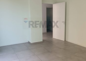 Stanza vuota - Negozio via Salvatore Vigo
 
132, Acireale - foto 15