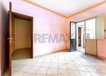 Stanza vuota - Casa indipendente Via Montecenere
 
176, Paterno - foto 7