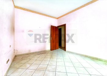 Stanza vuota - Casa indipendente Via Montecenere
 
176, Paterno - foto 8