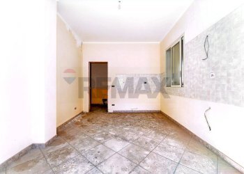 Stanza vuota - Casa indipendente Via Montecenere
 
176, Paterno - foto 26