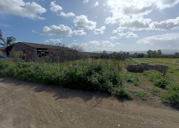 Vista delle montagne - Agricultural land Contrada San Leone, SS.385 Km 15
 
snc, Lentini - photo 4