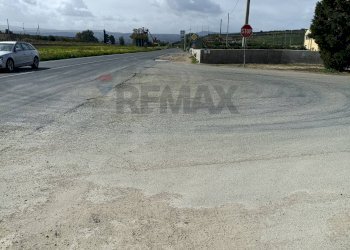 Vista dell\'acqua - Agricultural land Contrada San Leone, SS.385 Km 15
 
snc, Lentini - photo 36