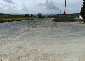 Vista dell\'acqua - Agricultural land Contrada San Leone, SS.385 Km 15
 
snc, Lentini - photo 37