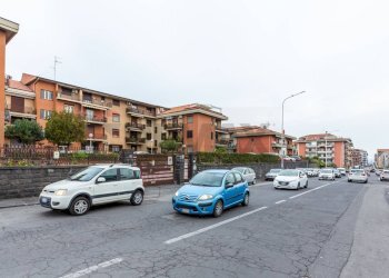 Edificio all\'aperto - Quadrilocale Via A Diaz
 
66/68, Catania - foto 3