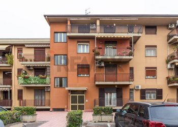 Edificio all\'aperto - Quadrilocale Via A Diaz
 
66/68, Catania - foto 8