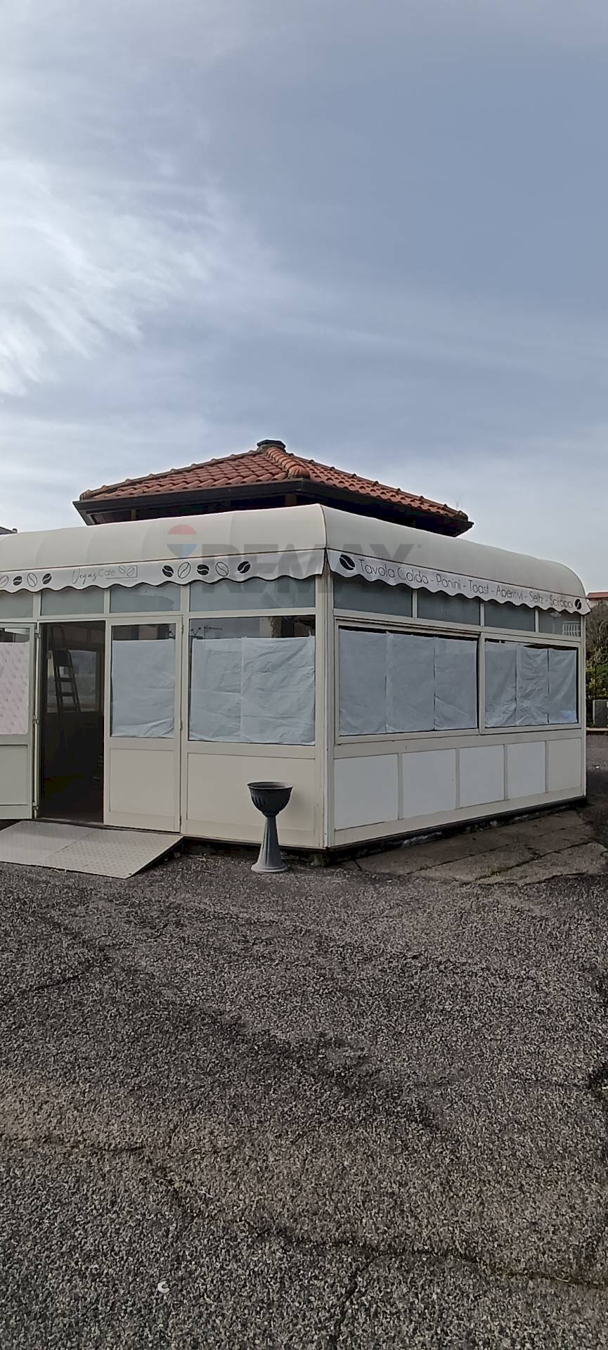 Edificio all\'aperto - Bar Tavola Calda - Fredda Via Matteo Ragonisi
 
snc, Acireale - foto 3