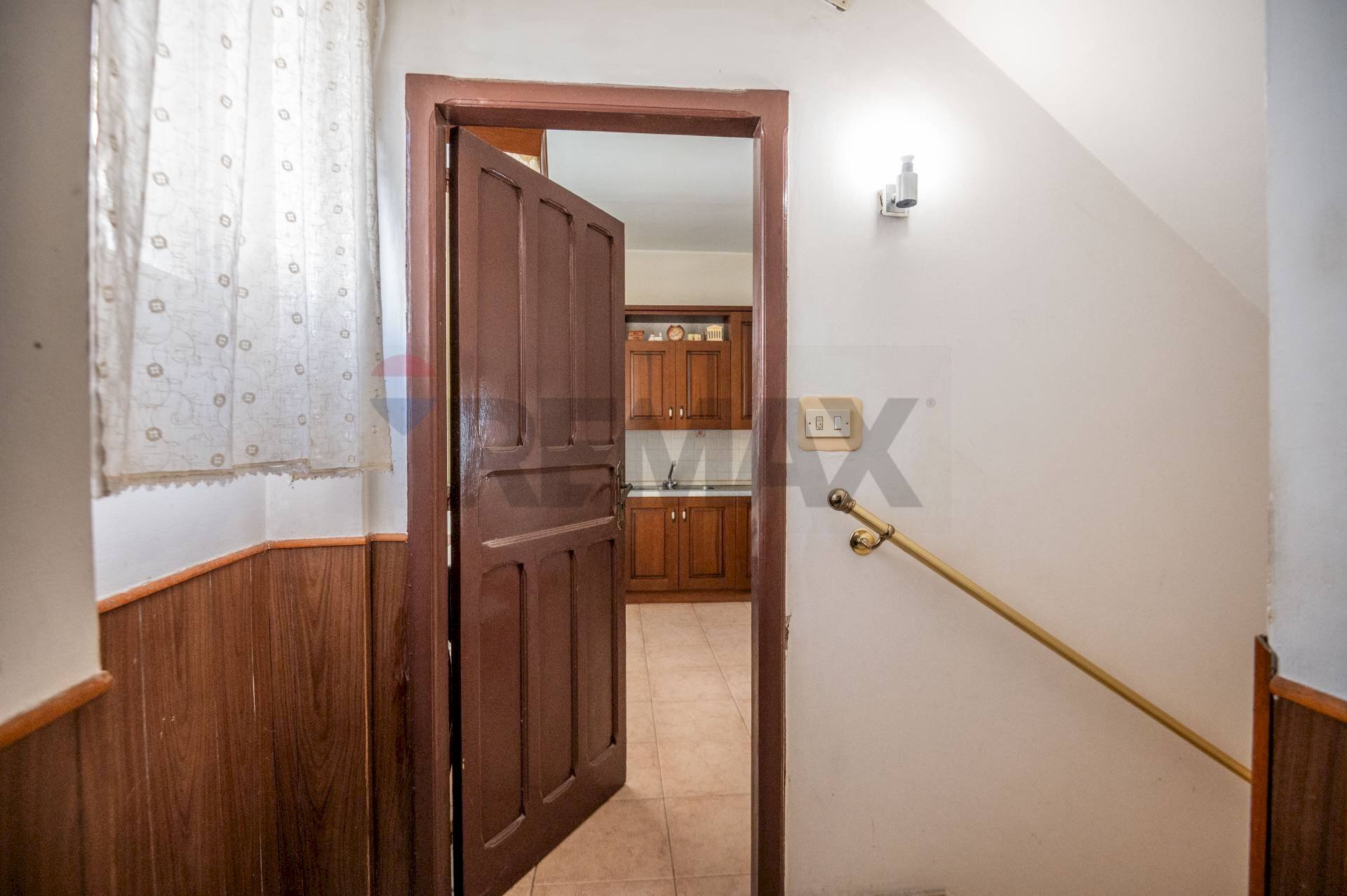 Hall / corridoio - Appartamento Via Stazione Isolamento
 
150/125, Caltagirone - foto 3