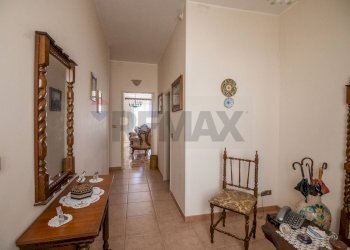 Hall / corridoio - Appartamento Via Stazione Isolamento
 
150/125, Caltagirone - foto 14