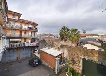 Edificio all\'aperto - Quadrilocale Via Empedocle di Agrigento
 
5, Aci Sant'Antonio - foto 4
