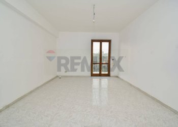 Stanza vuota - Quadrilocale Via Empedocle di Agrigento
 
5, Aci Sant'Antonio - foto 16