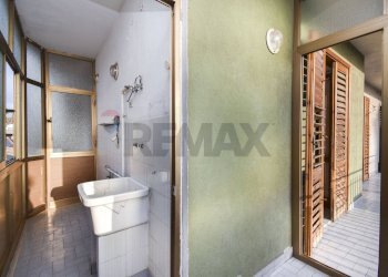 Bagno - Quadrilocale Via Empedocle di Agrigento
 
5, Aci Sant'Antonio - foto 29