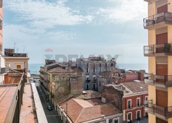Edificio all\'aperto - Quadrilocale Via Antonino Di Sangiuliano
 
60, Catania - foto 3