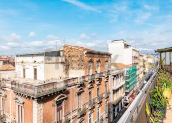 Edificio all\'aperto - Quadrilocale Via Antonino Di Sangiuliano
 
60, Catania - foto 5