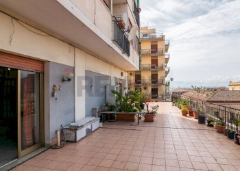 Terrazza - Quadrilocale Via Antonino Di Sangiuliano
 
60, Catania - foto 11