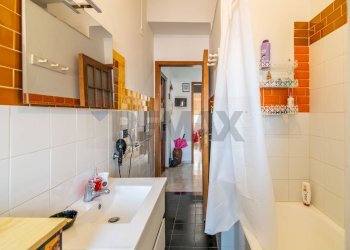 Bagno - Quadrilocale Via Antonino Di Sangiuliano
 
60, Catania - foto 20