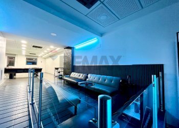 Piscina - Attività Commerciale Piazza Beneventano
 
13/17, Lentini - foto 3