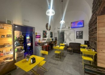 Sala da pranzo - Locale Commerciale via Gabriele D'Annunzio
 
82/84/86, Catania - foto 6