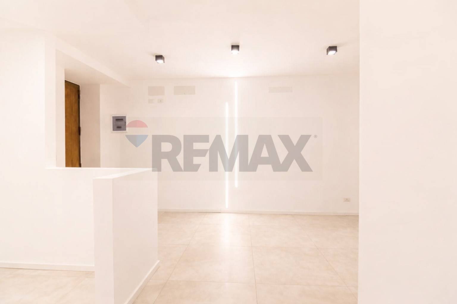 Stanza vuota - Quadrilocale Via Federico Ciccaglione
 
35, Catania - foto 1