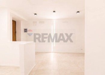 Stanza vuota - Quadrilocale Via Federico Ciccaglione
 
35, Catania - foto 1