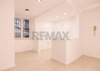 Stanza vuota - Quadrilocale Via Federico Ciccaglione
 
35, Catania - foto 5