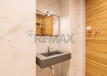 Bagno - Quadrilocale Via Federico Ciccaglione
 
35, Catania - foto 12