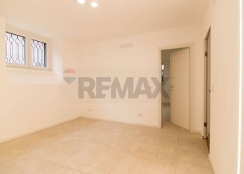 Stanza vuota - Quadrilocale Via Federico Ciccaglione
 
35, Catania - foto 17