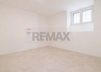 Stanza vuota - Quadrilocale Via Federico Ciccaglione
 
35, Catania - foto 21