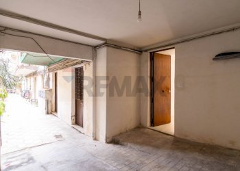 Parcheggio - Quadrilocale Via Federico Ciccaglione
 
35, Catania - foto 23