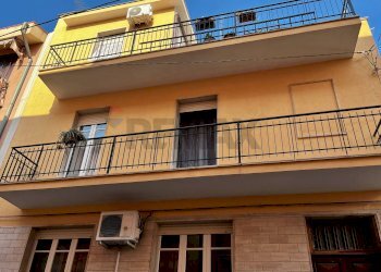 Edificio all\'aperto - Casa semi indipendente Via Archimede
 
132, Carlentini - foto 18