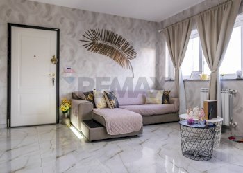 Soggiorno - Quadrilocale viale mario rapisardi
 
485, Catania - foto 4