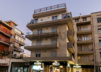 Edificio all\'aperto - Quadrilocale viale mario rapisardi
 
485, Catania - foto 37