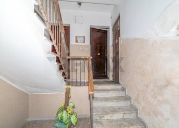 Scale - Bilocale Via Nicola Dato
 
7, Catania - foto 4