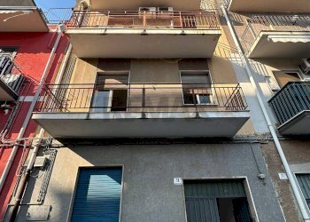 Edificio all\'aperto - Trilocale Via Del Caravaggio
 
19, Catania - foto 1